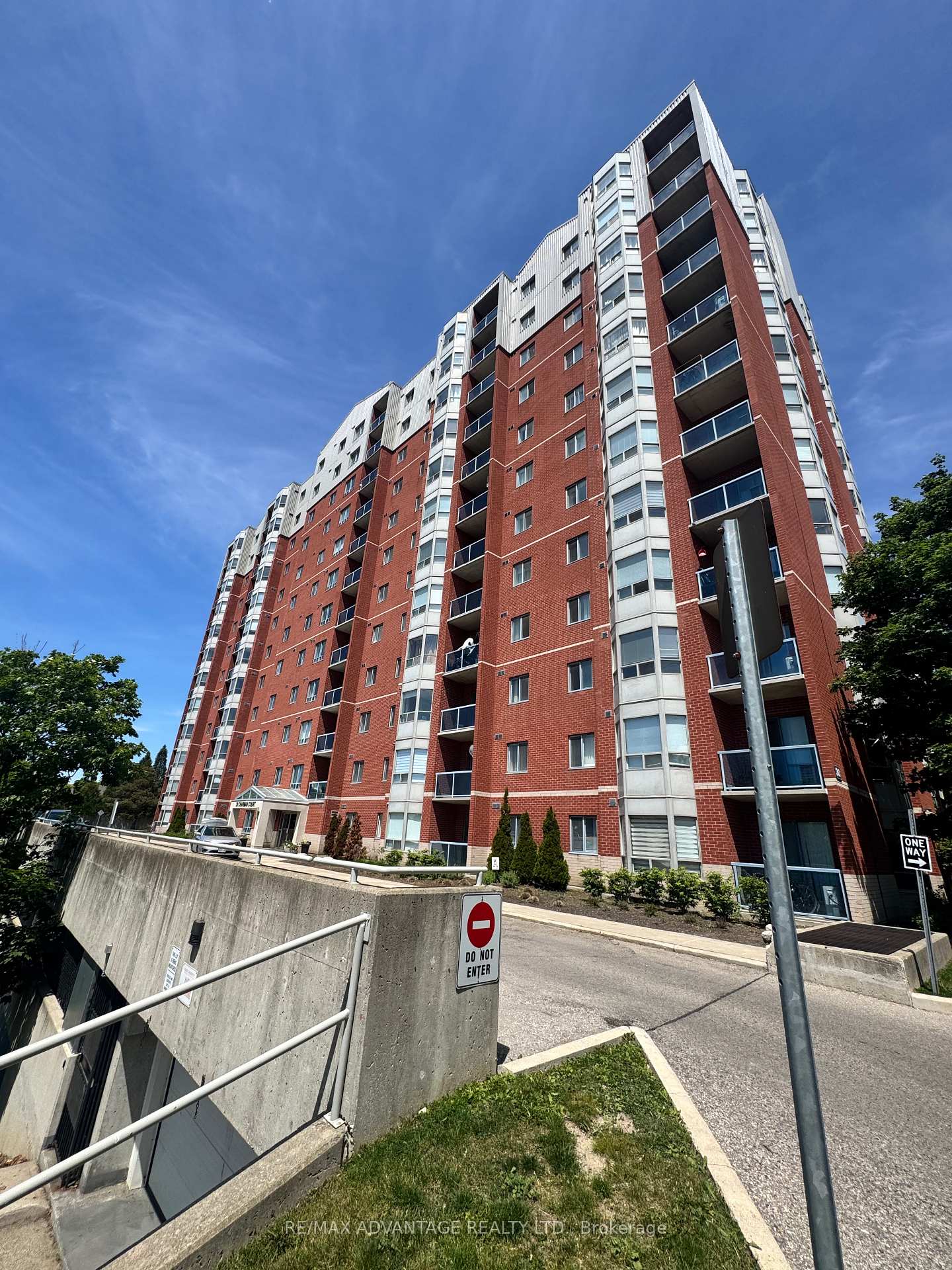 30-chapman-court-london-north-ontario-x13415602