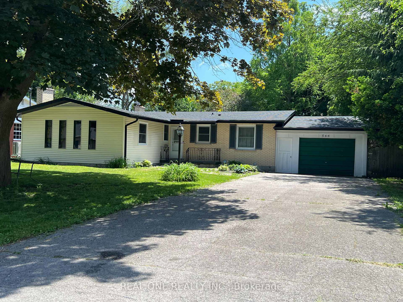 566-middlewoods-drive-london-north-ontario-x13415750
