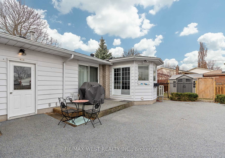 96-langford-drive-lucan-biddulph-ontario-x13415968