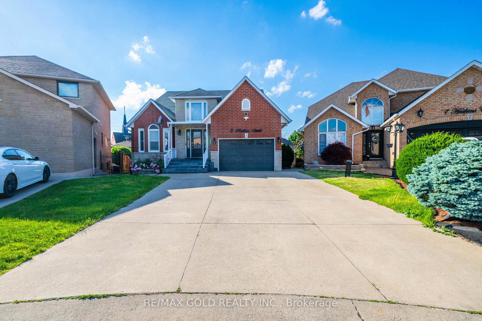 3-haskins-court-hamilton-ontario-x13416046