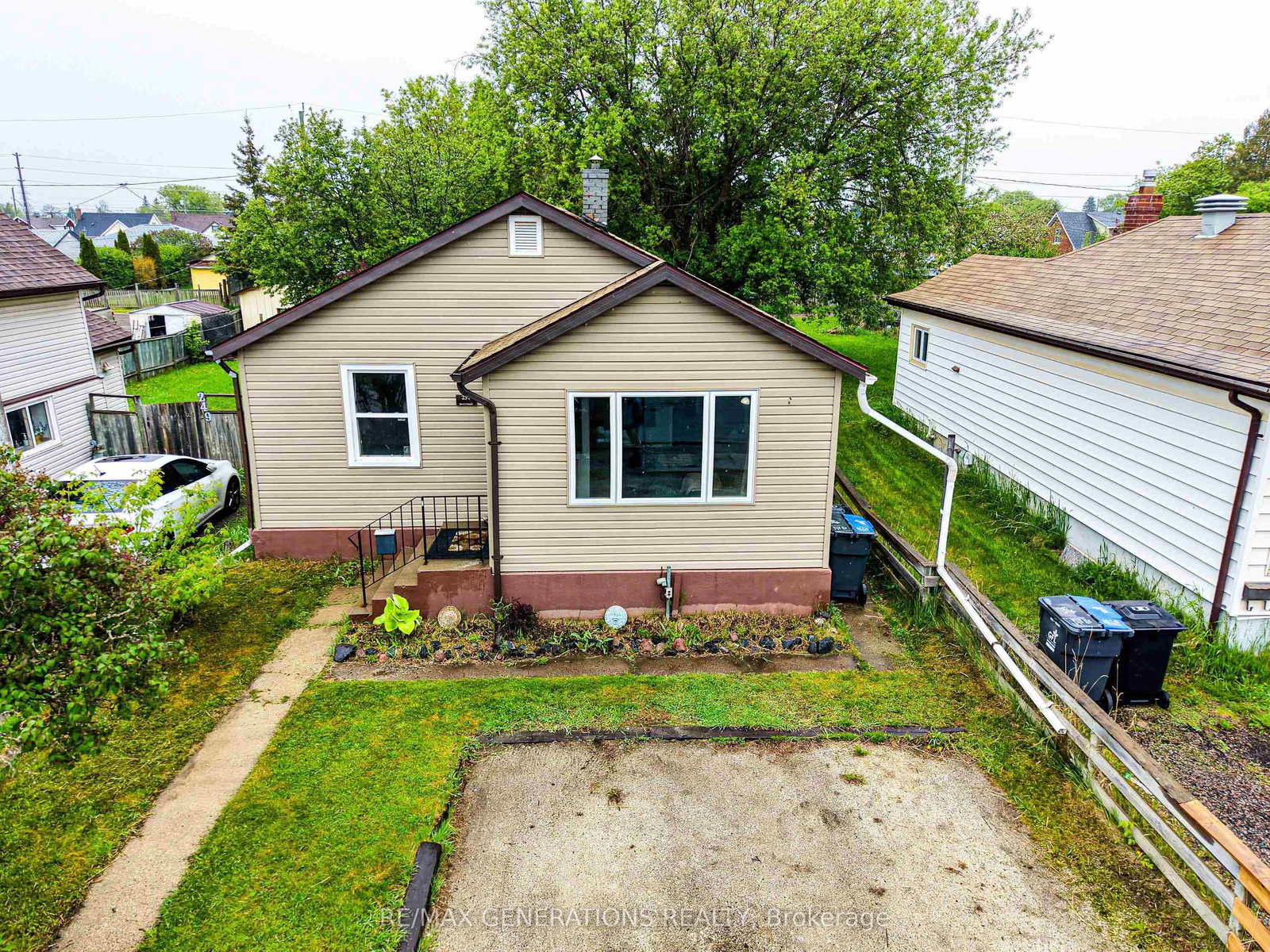 251-brock-street-e-thunder-bay-ontario-x13416054