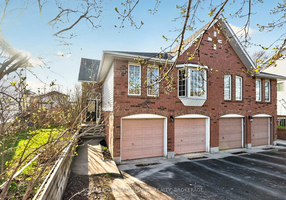 1402-thornwood-crescent-kingston-ontario-x13416460