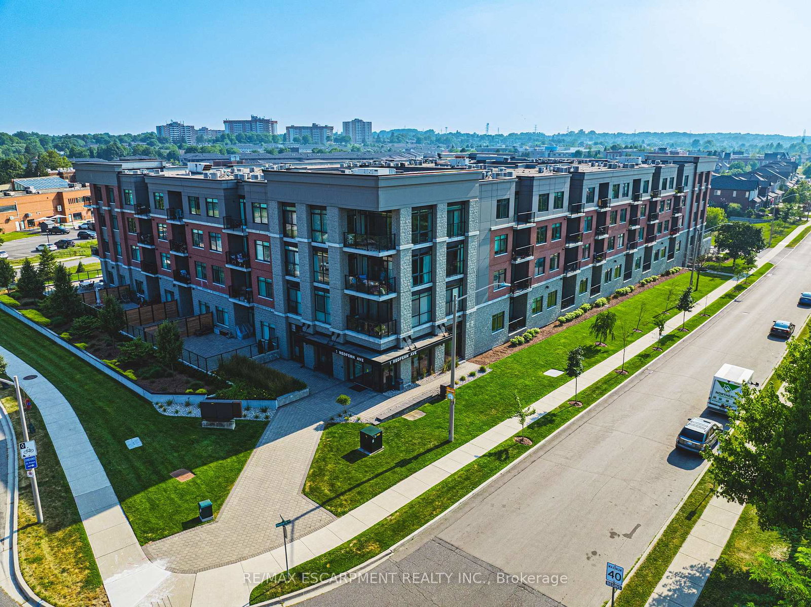 1-redfern-avenue-hamilton-ontario-x13416852