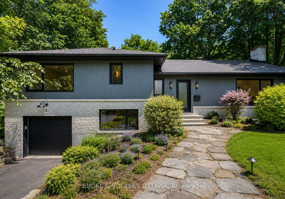 1-amberly-place-ottawa-ontario-x13416902