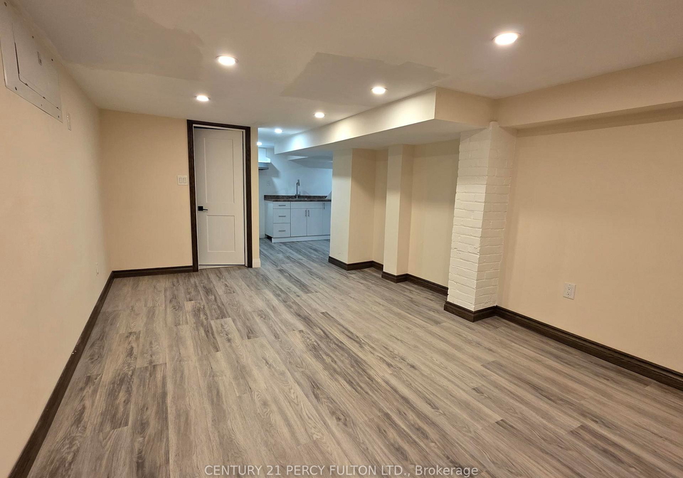 15-ottawa-street-s-hamilton-ontario-x13417012