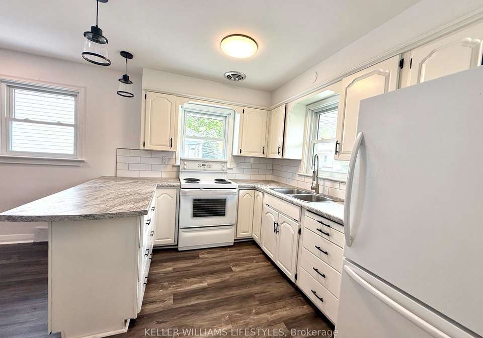 206-wellington-street-s-st-marys-ontario-x13417260