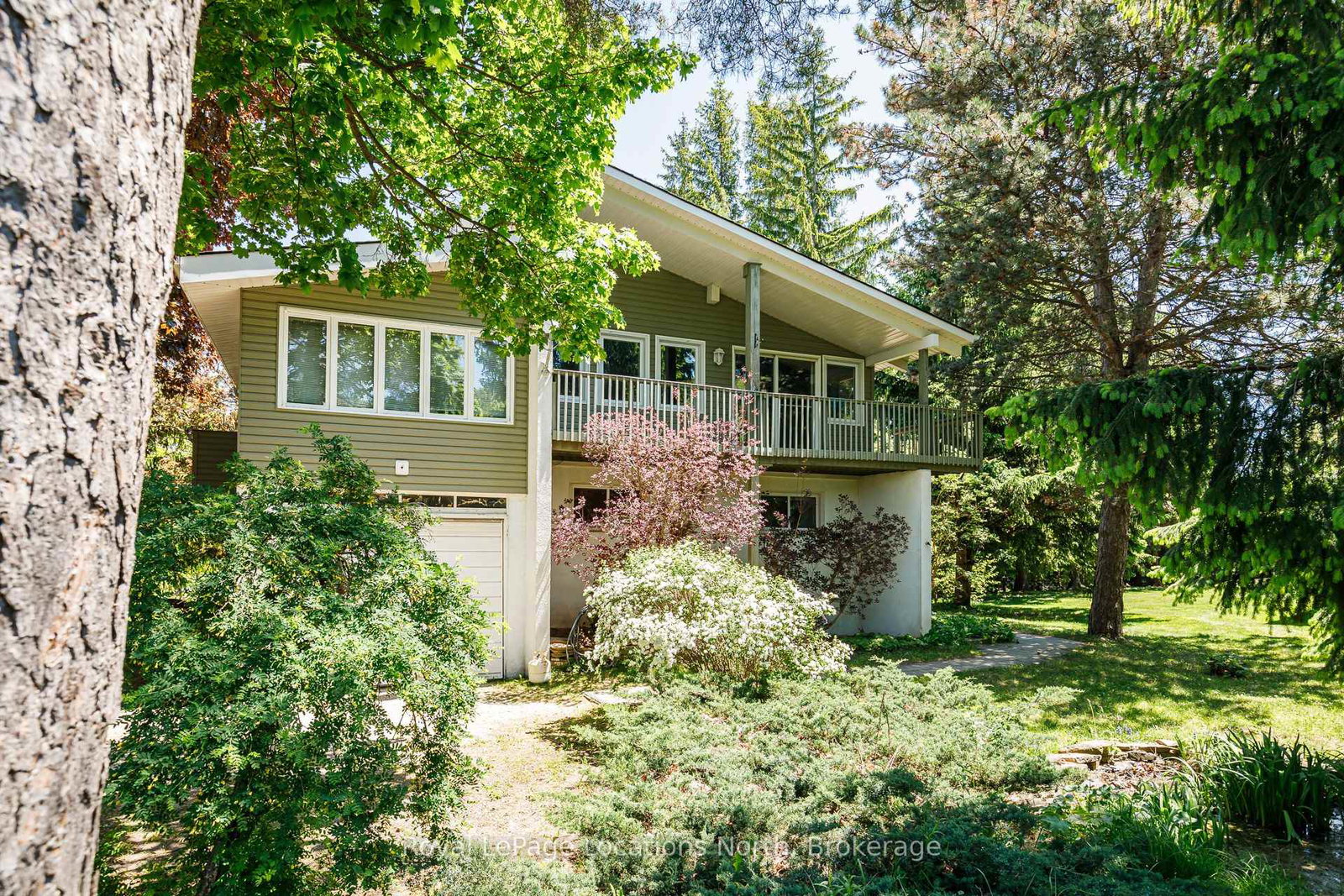102-lucille-wheeler-crescent-blue-mountains-ontario-x13417282