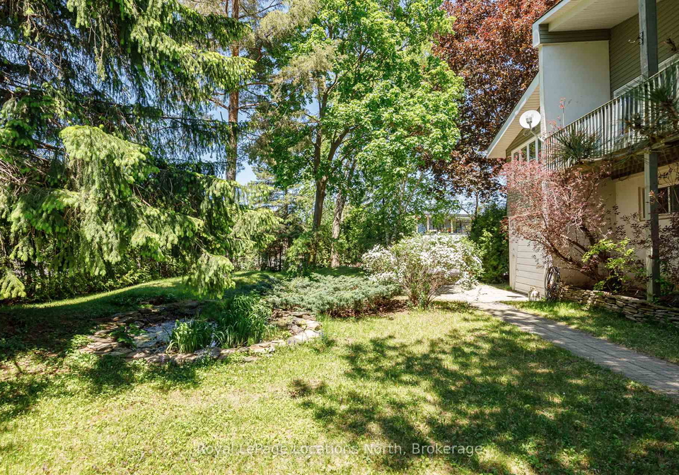 102-lucille-wheeler-crescent-blue-mountains-ontario-x13417282