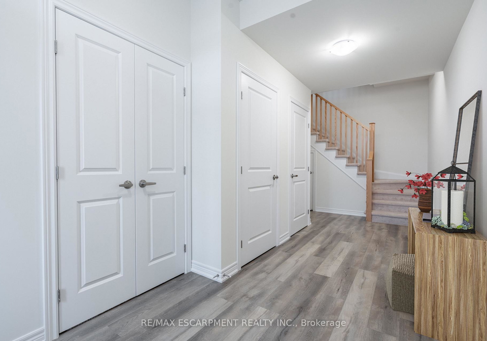 1278-baseline-road-hamilton-ontario-x13417356