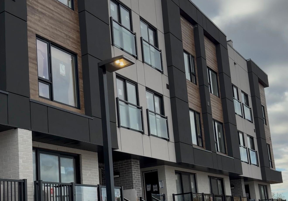 16-melbourne-avenue-st-catharines-ontario-x13417538