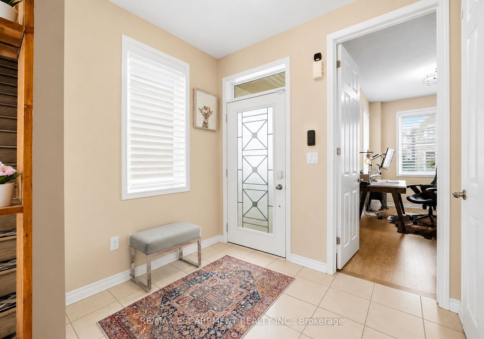 44-stillwater-crescent-hamilton-ontario-x13417580