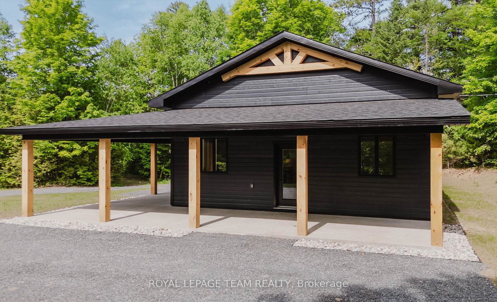 104-fire-hall-crescent-lanark-highlands-ontario-x13417594