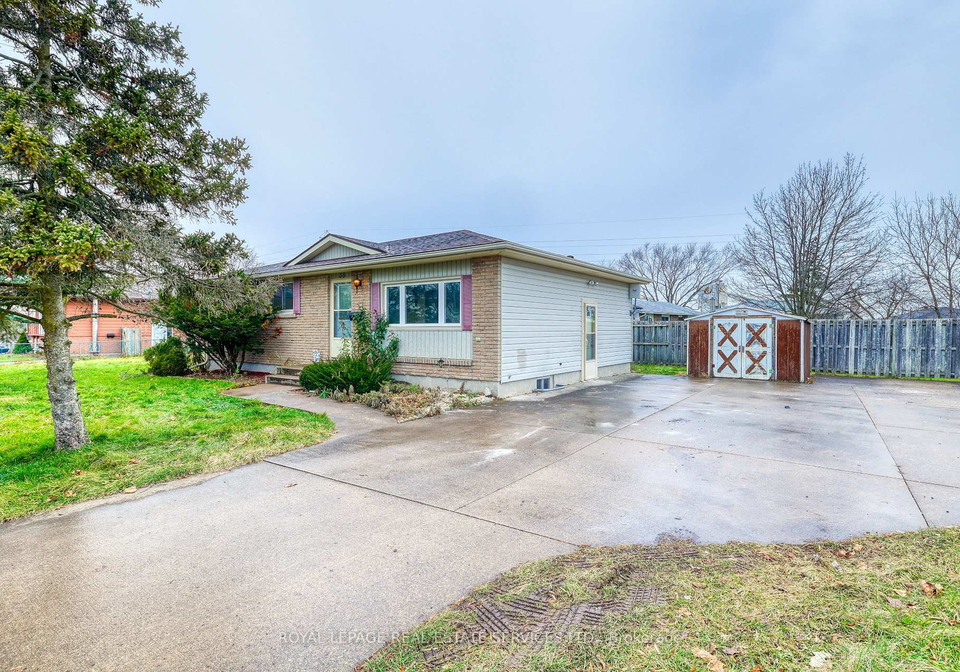 38-deerfield-parkway-thorold-ontario-x13417784