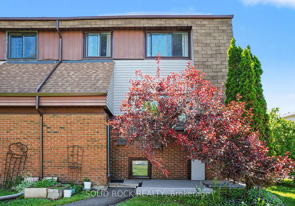 11-w-woodvale-green-w-ottawa-ontario-x13417908