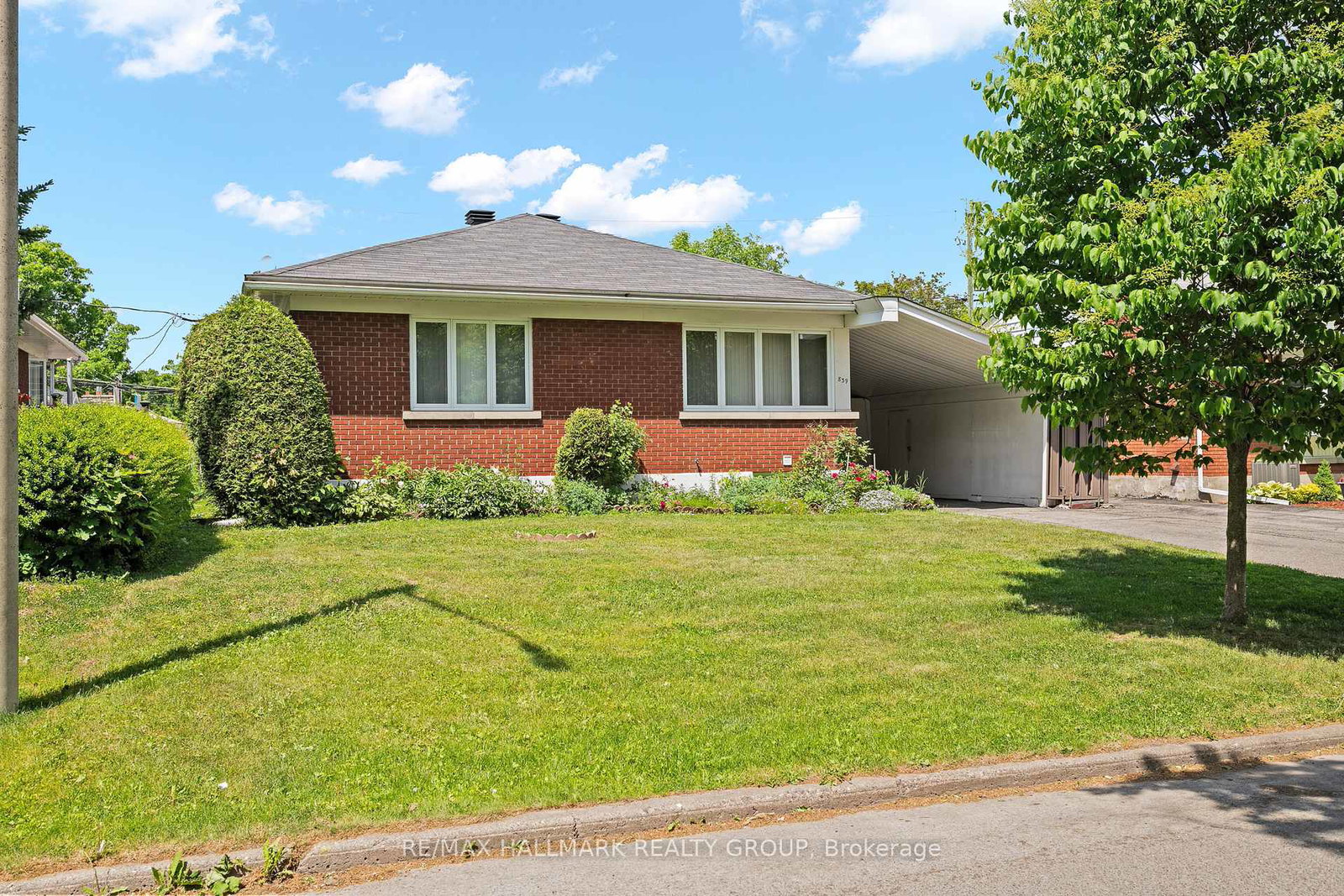 839-weston-drive-ottawa-ontario-x13418076