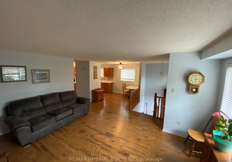 18-helen-street-kawartha-lakes-ontario-x13418162