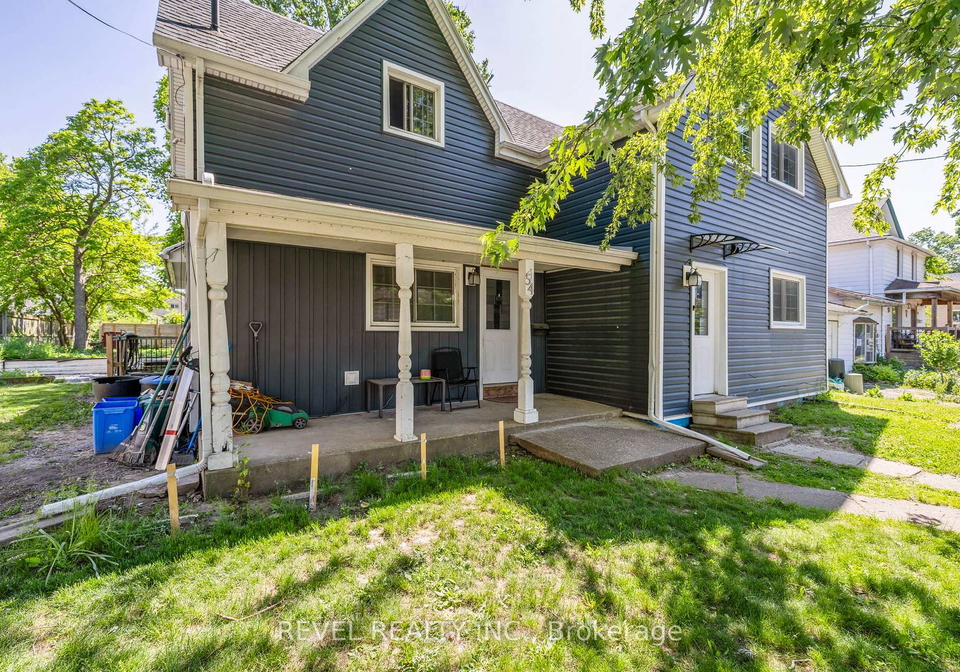 54-chestnut-street-e-st-catharines-ontario-x13418314