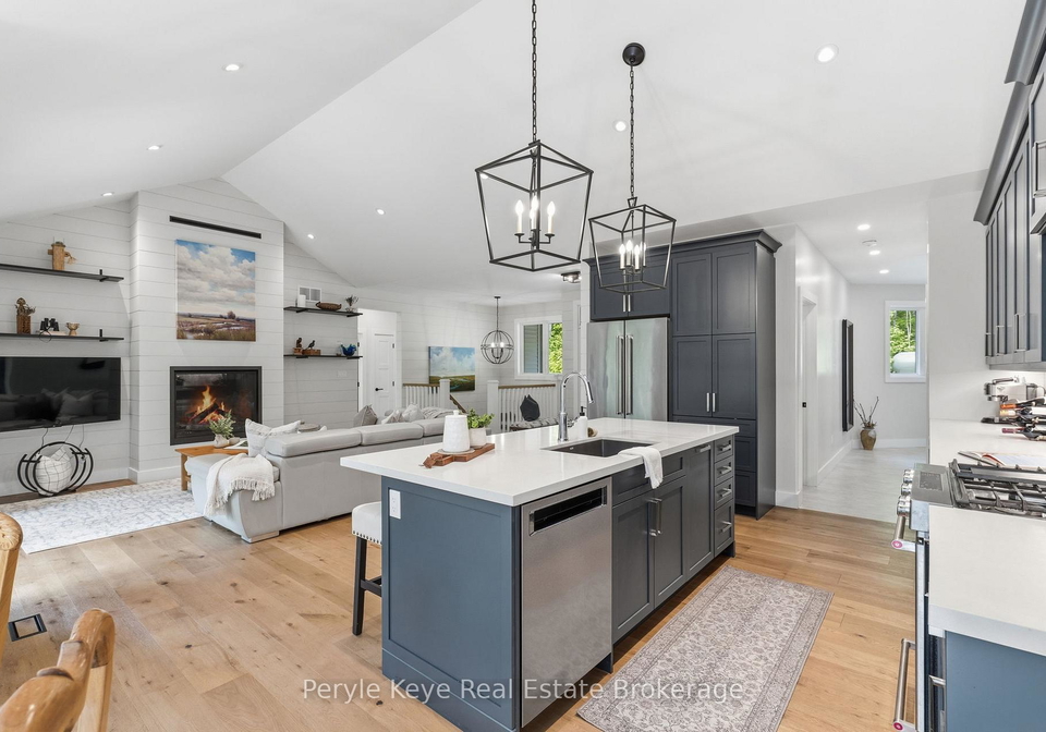 1140-walkers-glenn-crescent-lake-of-bays-ontario-x13418326