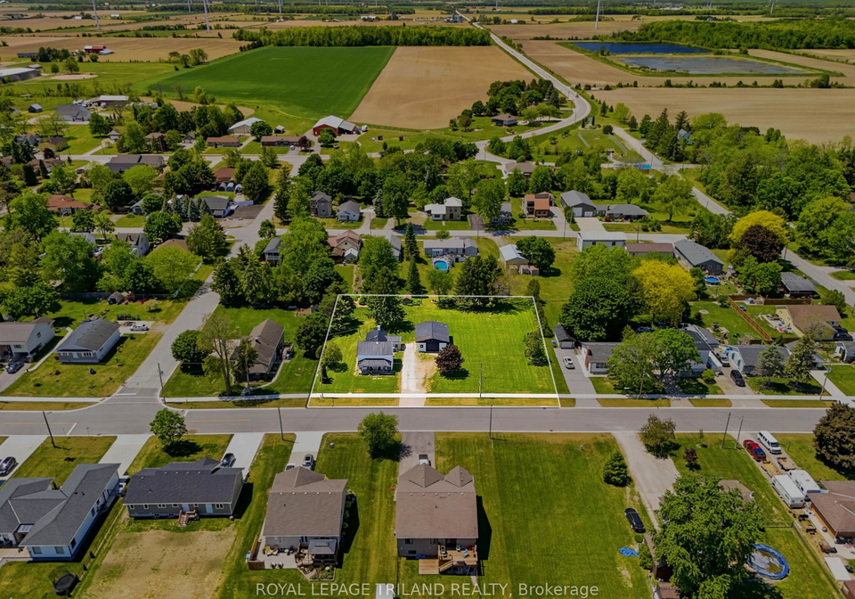 191-elizabeth-street-lambton-shores-ontario-x13418452