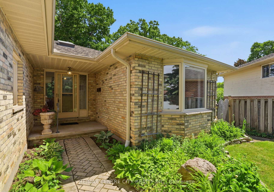 91-sweetbriar-court-london-east-ontario-x13418518