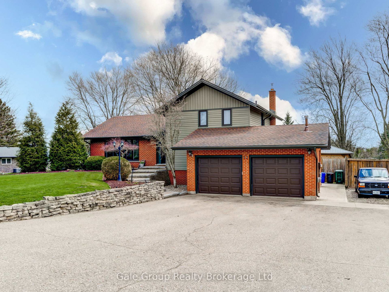 11-robin-street-s-south-west-oxford-ontario-x13419058