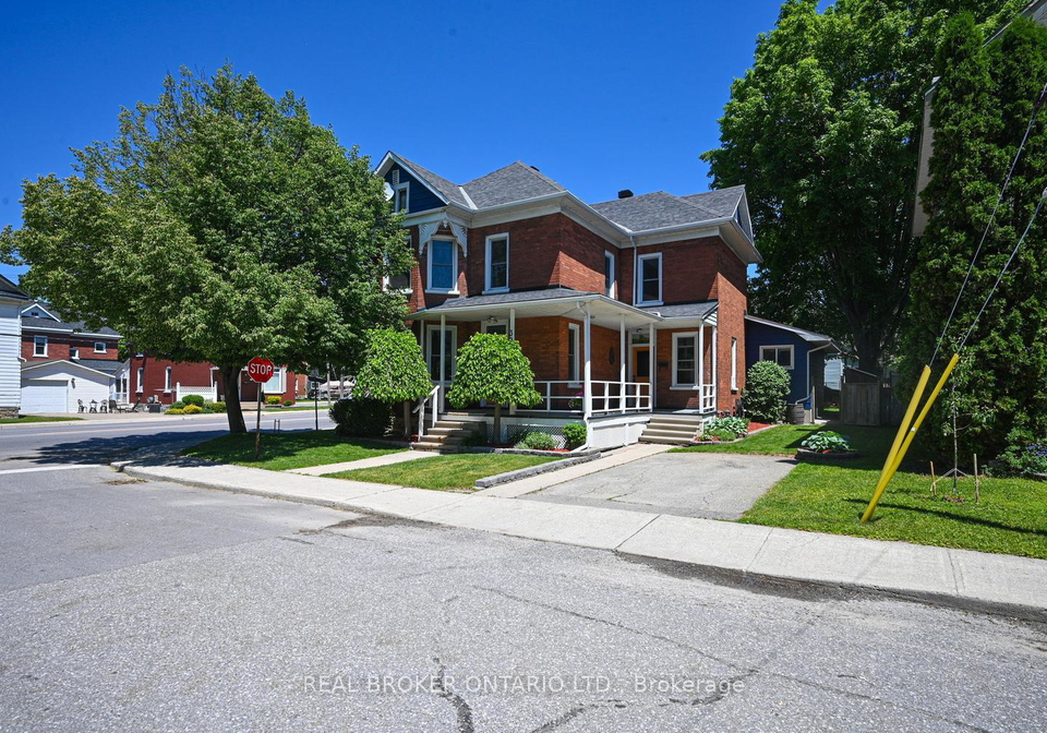 39-mcewen-avenue-smiths-falls-ontario-x13419096