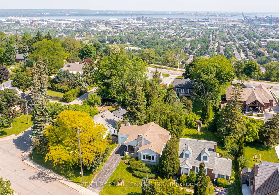 99-sunning-hill-avenue-hamilton-ontario-x13419392