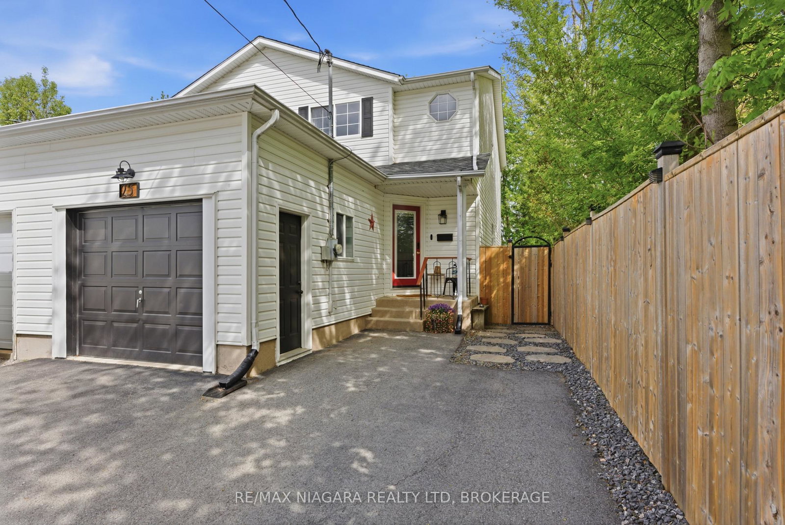 25-beverly-street-st-catharines-ontario-x13419820