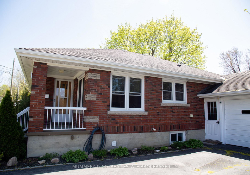 42-hawthorne-avenue-norfolk-ontario-x13420244