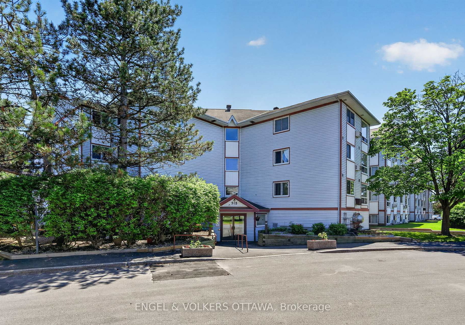 318-lorry-greenberg-drive-ottawa-ontario-x13420466