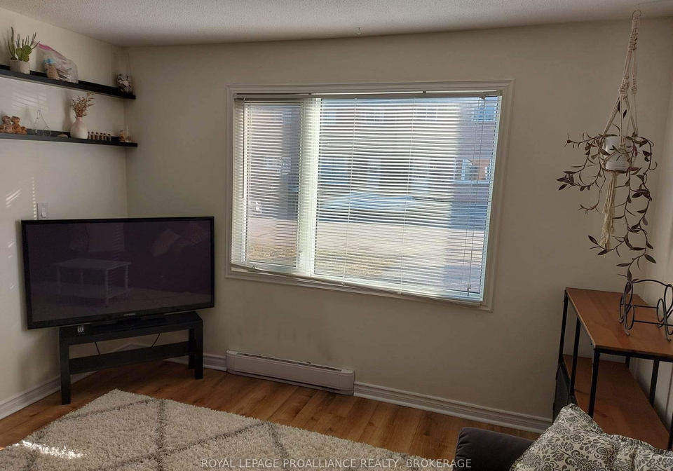15-rosemund-crescent-kingston-ontario-x13420522