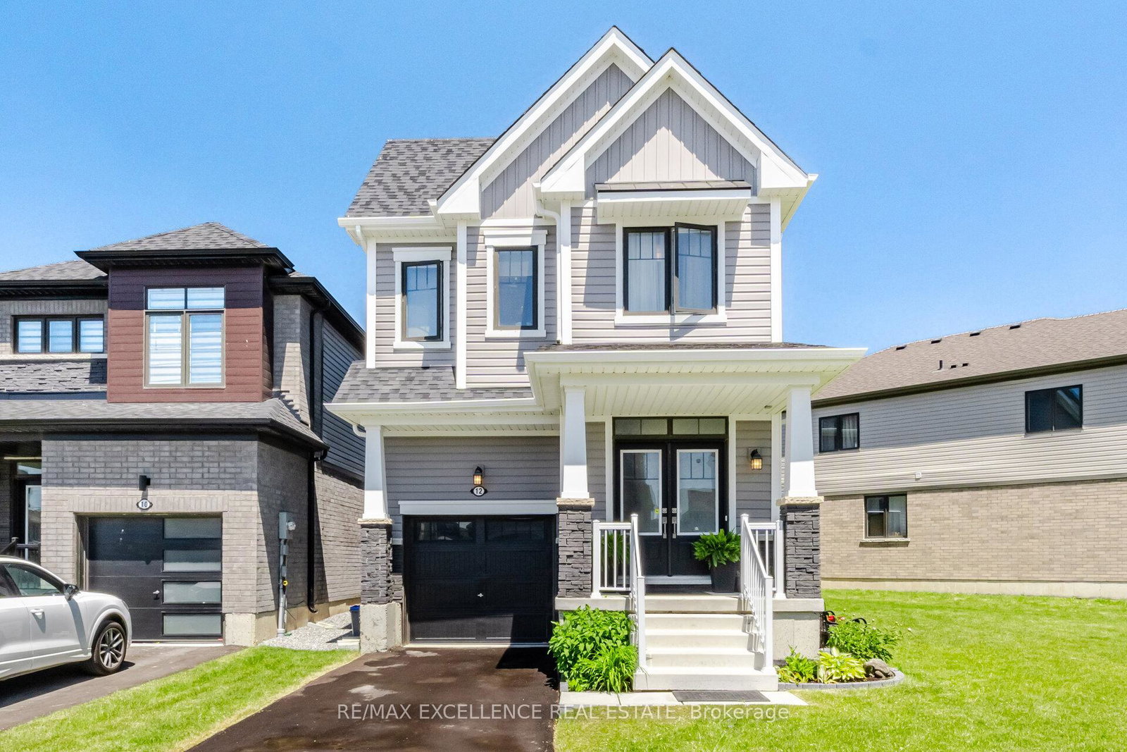 12-selection-heights-thorold-ontario-x13420724