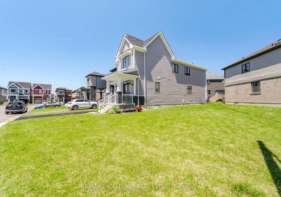 12-selection-heights-thorold-ontario-x13420724