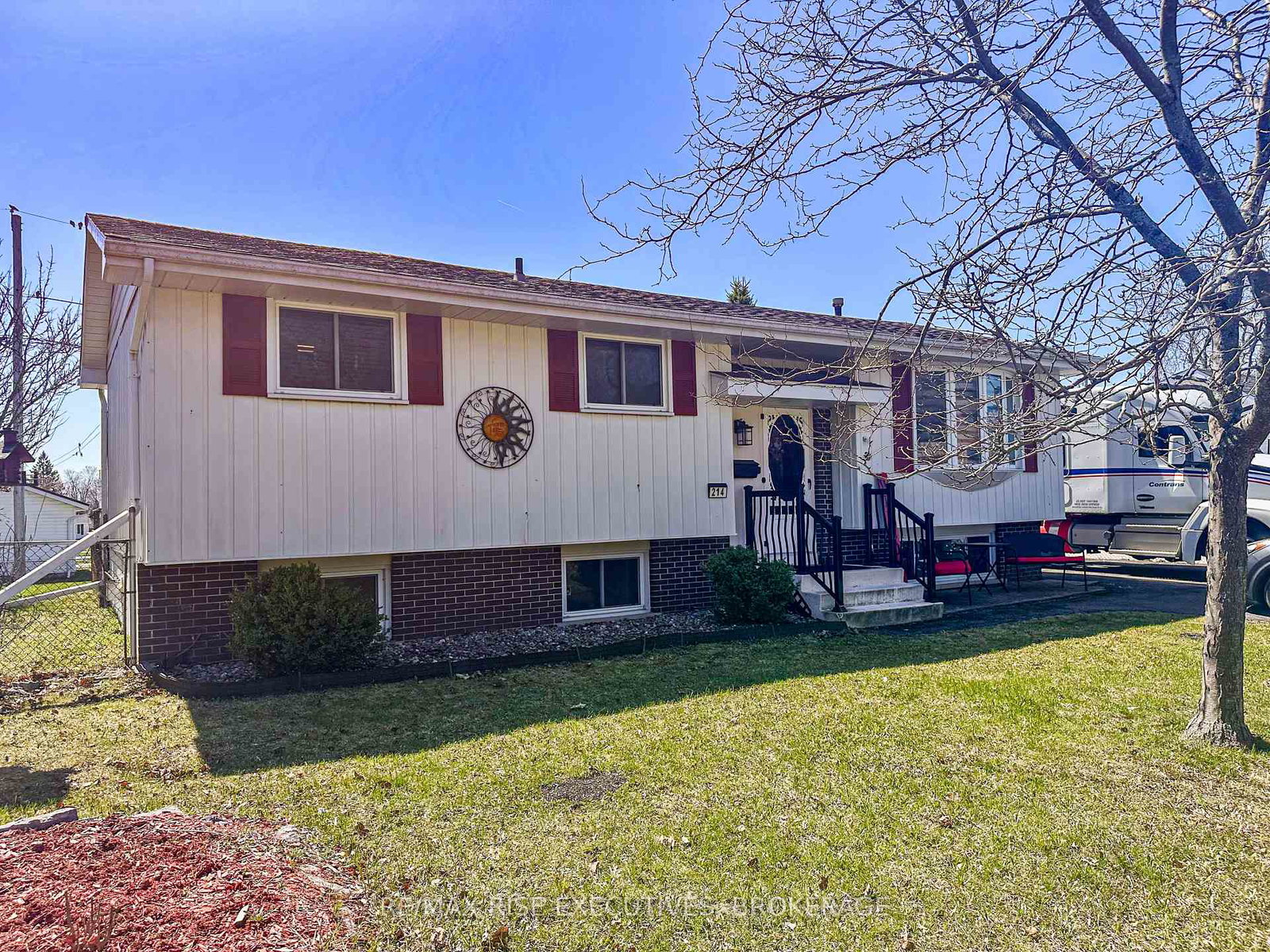 214-amherst-drive-loyalist-ontario-x13420730