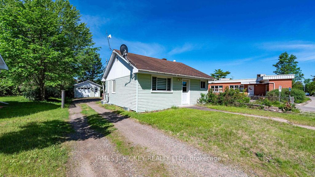 6-hillcrest-avenue-deep-river-ontario-x13420782