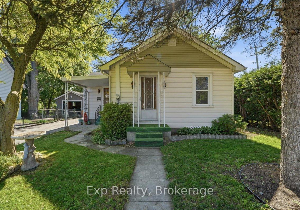 34-leonard-avenue-quinte-west-ontario-x13420810