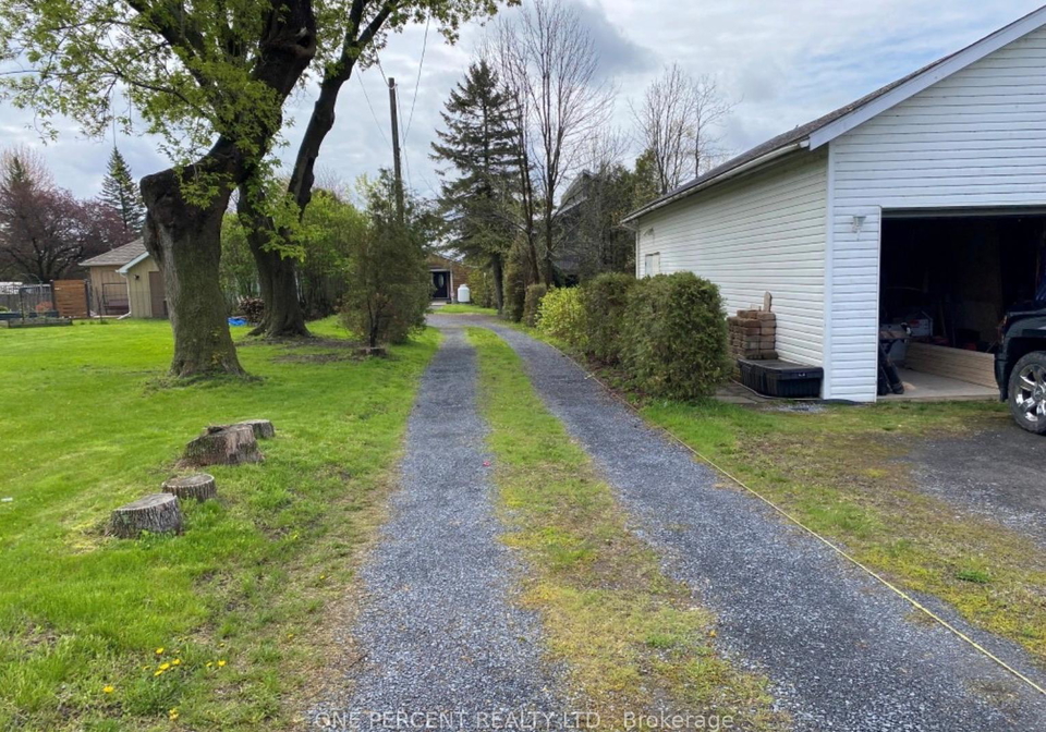 19024-county-road-2-south-glengarry-ontario-x13420930
