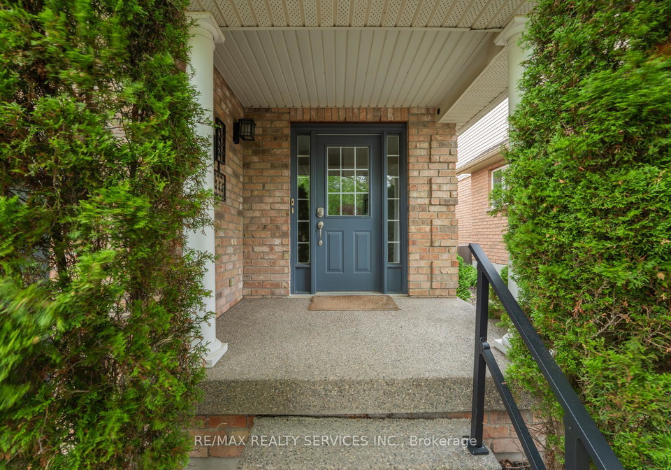 444-lausanne-crescent-waterloo-ontario-x13421192
