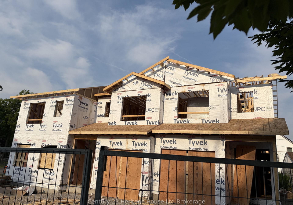 123-huron-street-woodstock-ontario-x13421494
