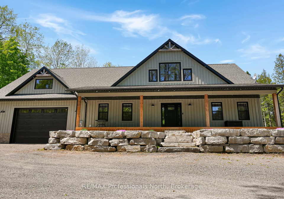 1677-hospitality-road-minden-hills-ontario-x13421548