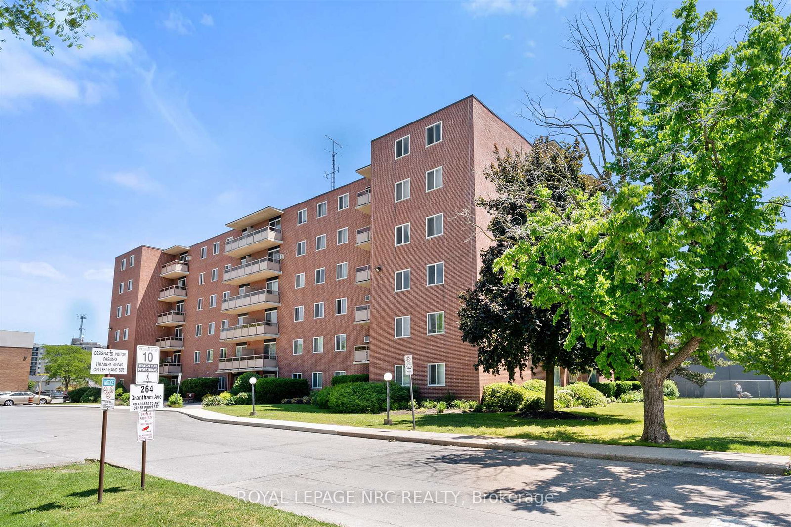 264-grantham-avenue-st-catharines-ontario-x13421604