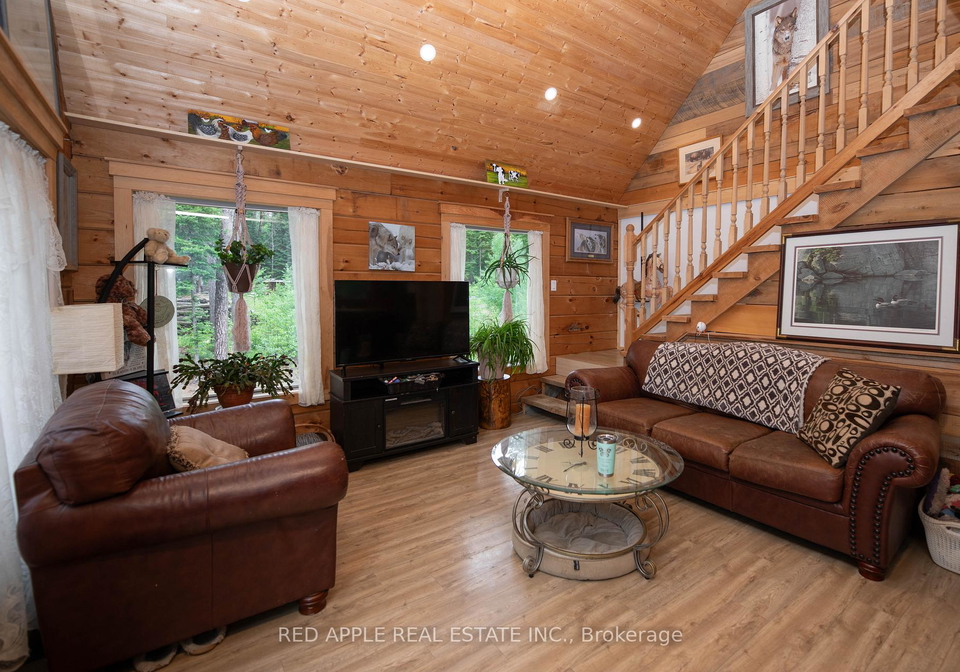 1392-carroll-road-dysart-et-al-ontario-x13421612