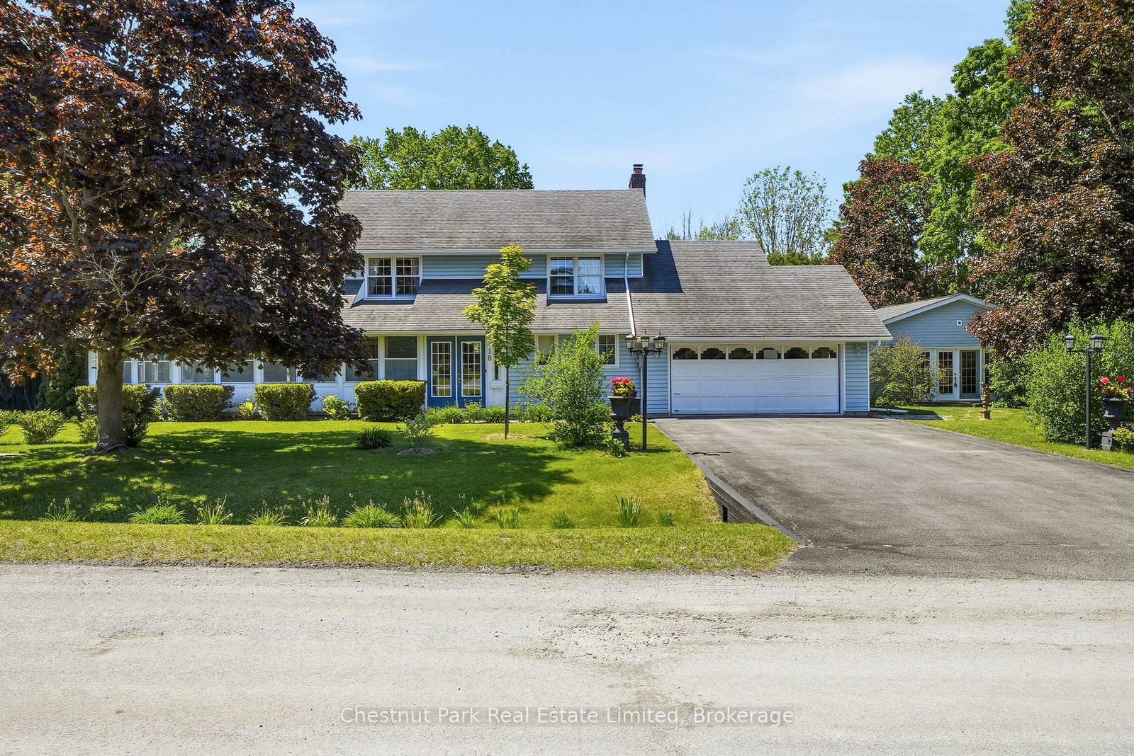 18-carriage-lane-quinte-west-ontario-x13421656
