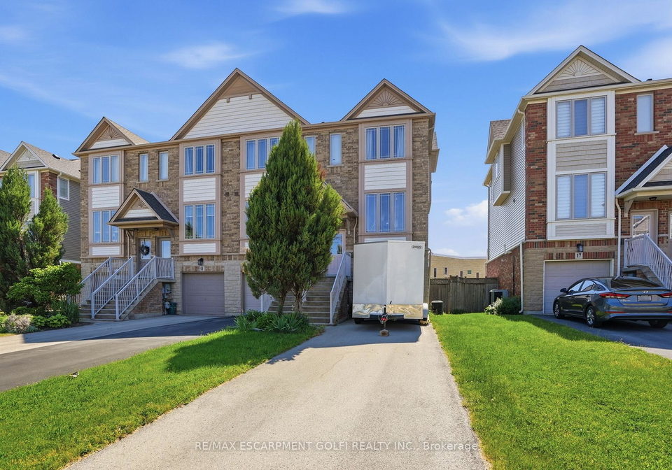 15-hemlock-way-grimsby-ontario-x13421660