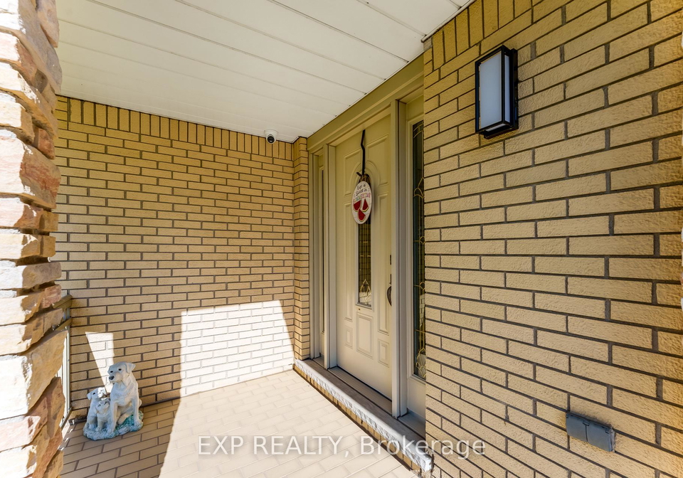 2047-hamilton-road-london-south-ontario-x13421694