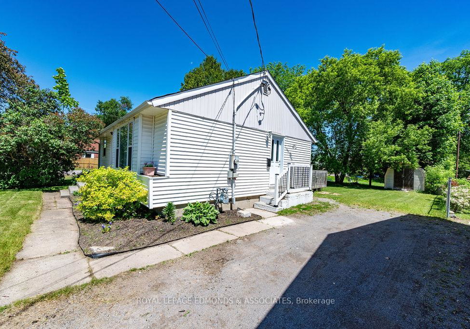 575-elizabeth-street-pembroke-ontario-x13421858