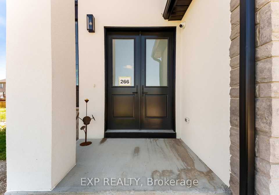 266-ne-hesselman-crescent-london-south-ontario-x13421890