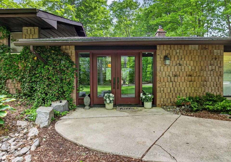5630-egremont-drive-middlesex-centre-ontario-x13422088