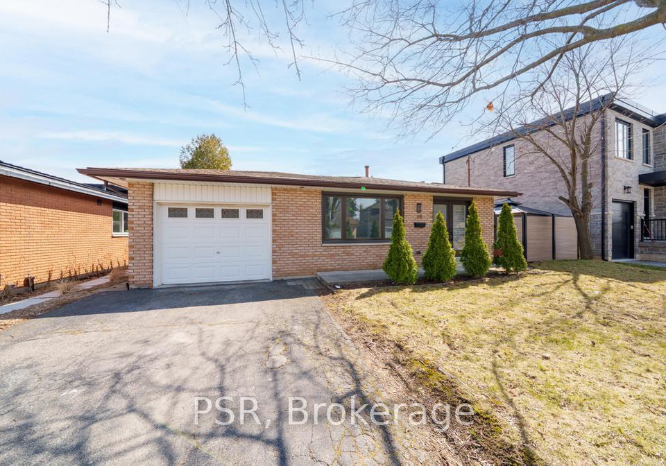 19-glen-forest-drive-hamilton-ontario-x13422104