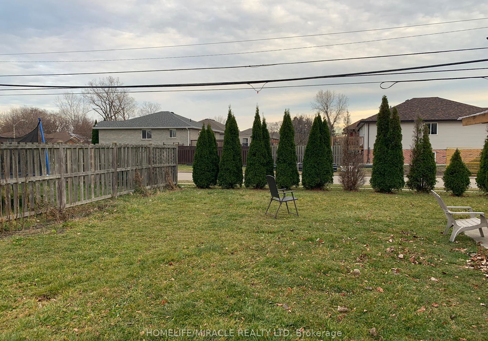 2392-askin-avenue-windsor-ontario-x13422182